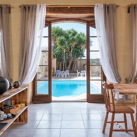 Mood Farmhouse B&B Għarb Exteriör bild