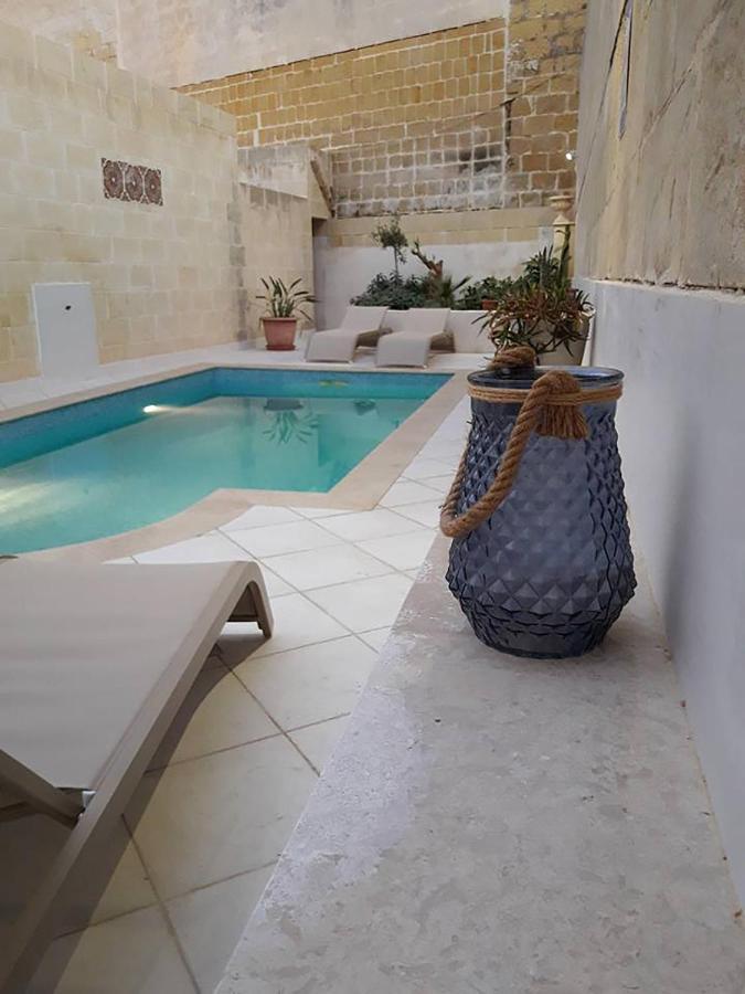 Mood Farmhouse B&B Għarb Exteriör bild