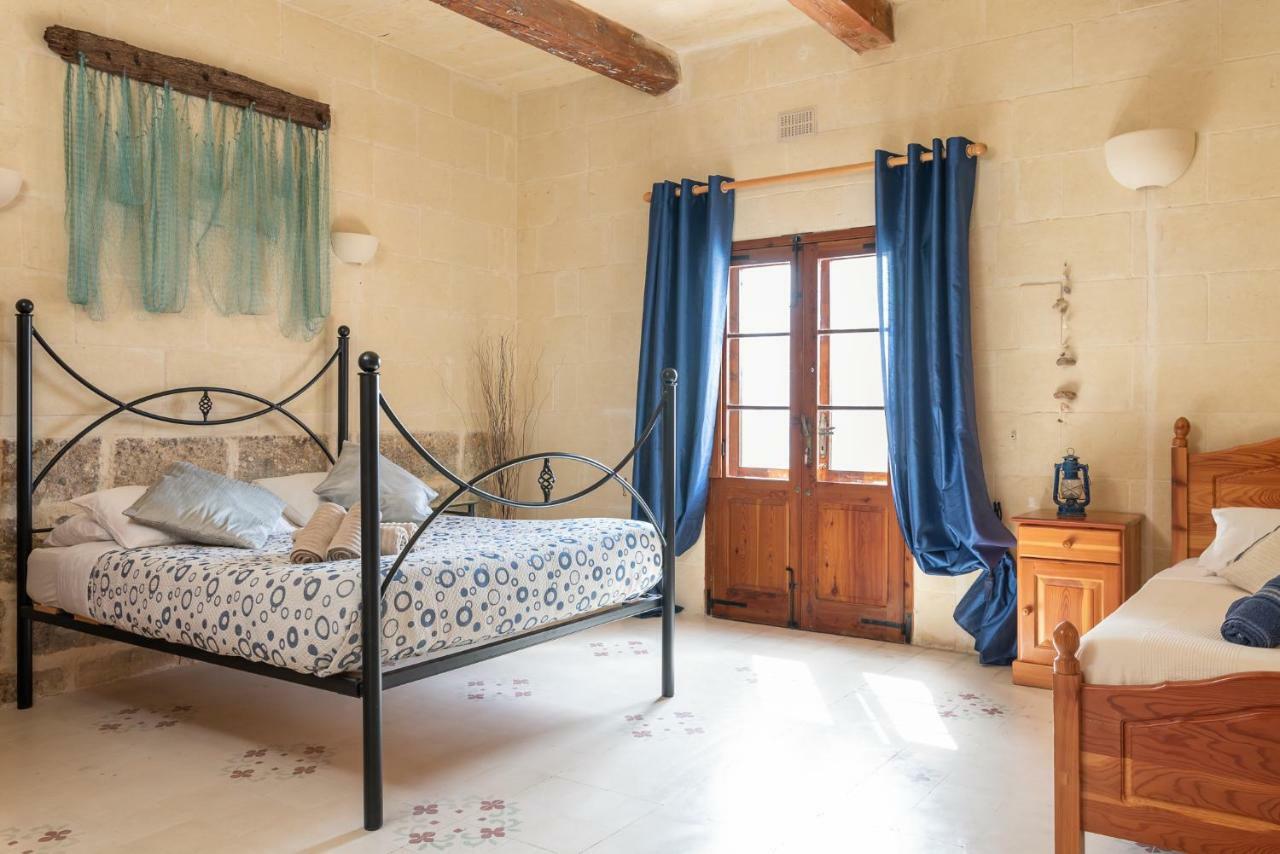 Mood Farmhouse B&B Għarb Exteriör bild